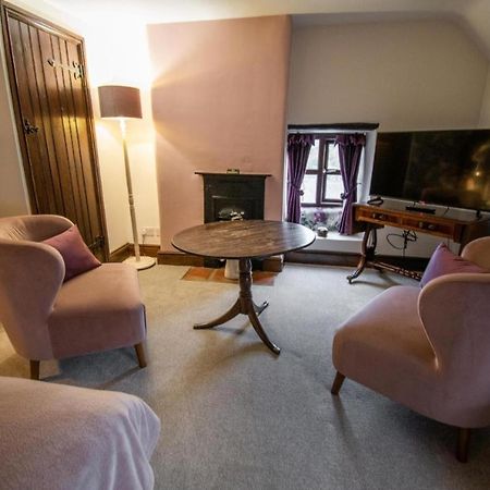 Hotel Royal George Great Easton  Exteriér fotografie