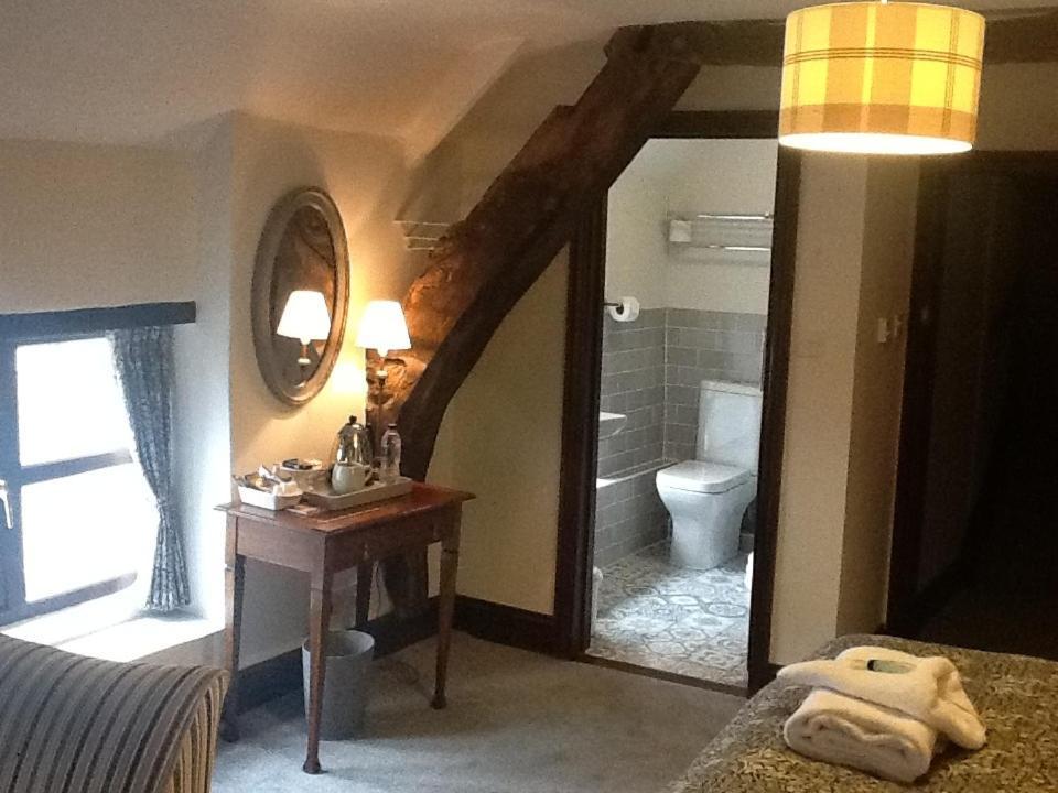 Hotel Royal George Great Easton  Pokoj fotografie